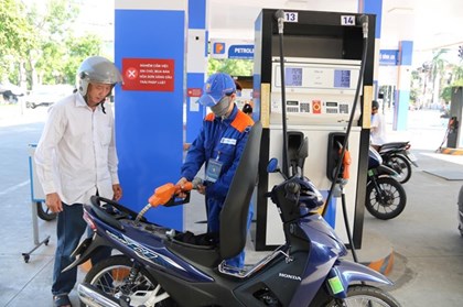 Triển khai xăng E10: Người dân không nên quá lo ngại