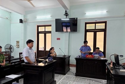 Miễn hình phạt nguyên Kế toán trưởng CDC Huế trong vụ mua sắm kit test Việt Á