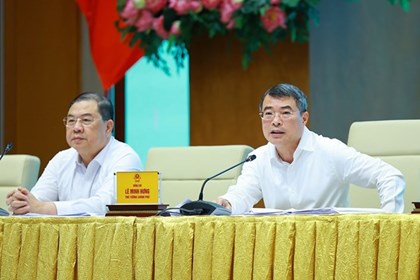 Thủ tướng Lê Minh Hưng: Tập trung nguồn lực cho sản phẩm chiến lược có khả năng dẫn dắt