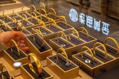 Giá vàng thế giới tăng mạnh khi số liệu việc làm Mỹ thấp hơn dự báo