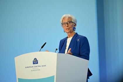Chủ tịch ECB khẳng định đồng euro kỹ thuật số không thay thế tiền mặt