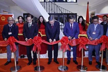 Tổng Bí thư, Chủ tịch nước Tô Lâm dự lễ khánh thành Nhà Việt Nam, gặp gỡ cộng đồng người Việt Nam tại Australia và Solomon