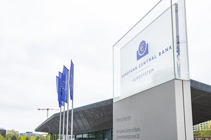 Giá dầu cao sẽ thúc đẩy ECB tăng lãi suất