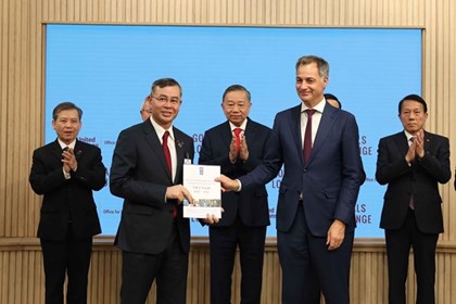 Tổng Bí thư, Chủ tịch nước Tô Lâm chứng kiến Lễ trao các văn kiện, thỏa thuận hợp tác với LHQ