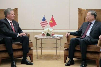 Tổng Bí thư, Chủ tịch nước Tô Lâm tiếp Thượng nghị sĩ Hoa Kỳ Steve Daines