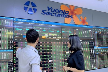 VN-Index mất hơn 16 điểm, cổ phiếu bất động sản giảm mạnh nhất