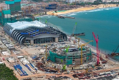 Nhà biểu diễn đa năng phục vụ APEC ở Phú Quốc bước vào giai đoạn cao điểm thi công