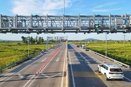 Thu gần 3.200 tỷ đồng phí sử dụng đường bộ cao tốc