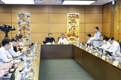 Bên lề Kỳ họp thứ 2, Quốc hội khóa XVI: Khẳng định quyết tâm, tạo bứt phá cho năm 2027