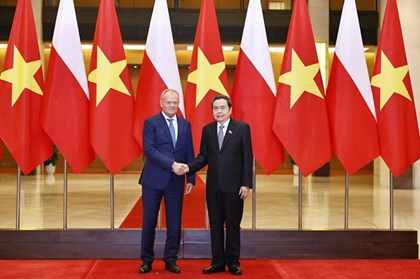 Chủ tịch Quốc hội Trần Thanh Mẫn hội kiến Thủ tướng Ba Lan Donald Tusk