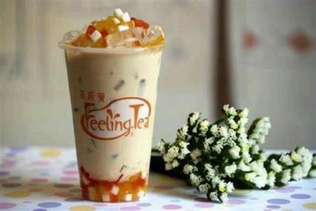ĐẰNG SAU NHỮNG CỐC TRÀ SỮA CỦA FEELING TEA