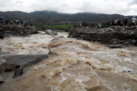 Nên và không nên làm gì khi xảy ra lũ quét?