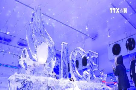 Trải nghiệm quán cafe băng giữa thời tiết nóng bức