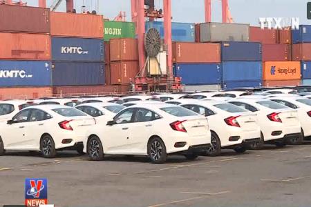 Cận Tết, ô tô nhập khẩu tăng mạnh trở lại