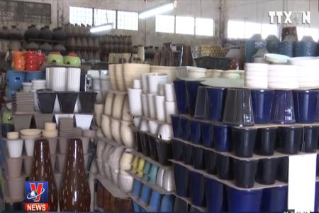 Các cơ sở gốm đất đen muốn sản xuất theo cách truyền thống