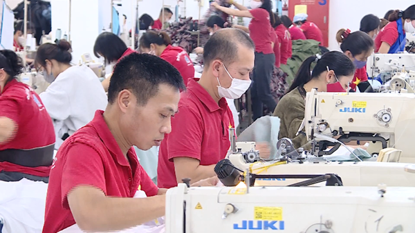 Xuất khẩu dệt may mang về 3,19 tỷ USD trong tháng đầu năm