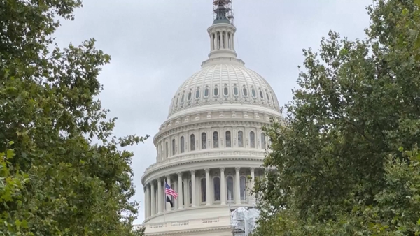 Chi tiêu chính phủ của Mỹ chưa giảm