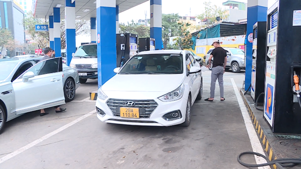 Giá xăng ngày 6/3 dự báo giảm mạnh