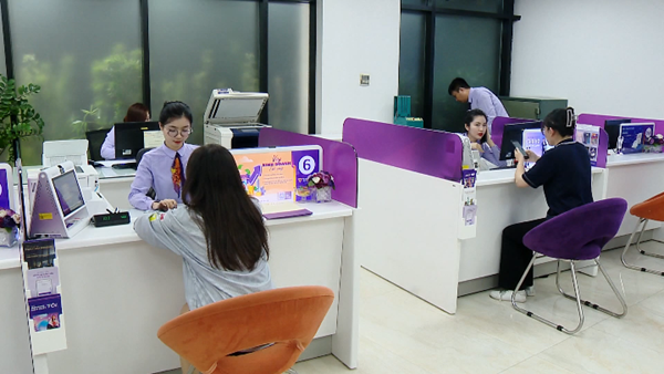  Các ngân hàng đồng loạt giảm lãi suất huy động