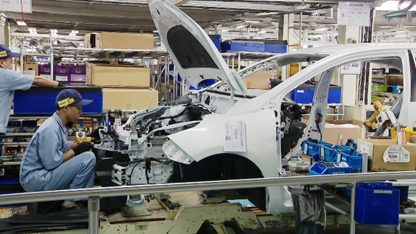 Thị trường ôtô Việt Nam sôi động ngay đầu năm