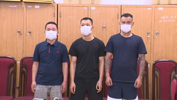 Bắt nhóm &rsquo;lợn rừng&rsquo; bảo kê vật liệu xây dựng ở Hà Nội