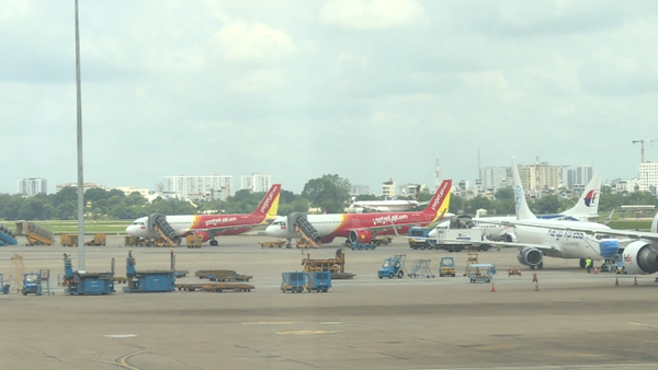 Tăng tần suất chuyến bay phục vụ dịp nghỉ lễ 30/4