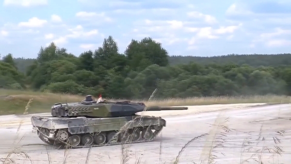 Chi tiêu quốc phòng toàn cầu tăng cao kỷ lục 