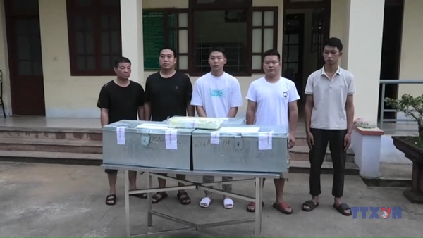 BĐBP Lào Cai triệt phá đường dây vận chuyển bạc trái phép qua biên giới