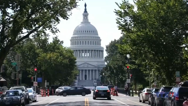 Mỹ cân nhắc duy trì thuế quan cơ bản 10% với nhiều nước