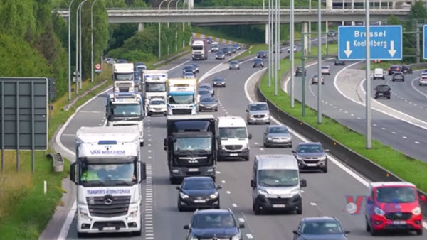 Châu Âu cán mốc một triệu điểm sạc xe điện