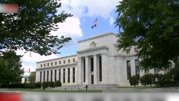 Fed quyết định giữ nguyên lãi suất 