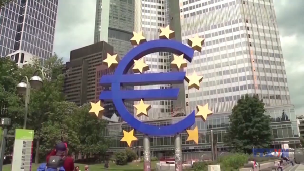 Eurozone tăng trưởng vượt dự kiến