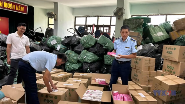 Phát hiện doanh nghiệp gia công sản phẩm phụ khoa giả mạo nhãn hiệu