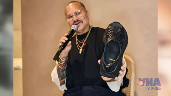 Adidas xin lỗi về sản phẩm liên quan văn hóa Mexico