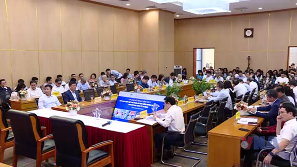 Tháo gỡ điểm nghẽn, thúc đẩy kinh tế tư nhân phát triển