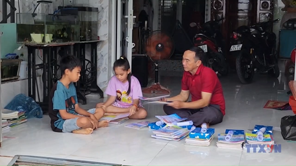 Đồng hành cùng học sinh có hoàn cảnh khó khăn ở Vĩnh Long