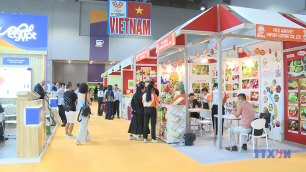 Trái cây VN thu hút khách quốc tế tại Hội chợ ở Hong Kong (Trung Quốc)