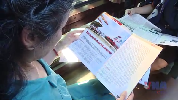 Hàng nghìn tờ báo đặc sắc có mặt chuyến tàu ”Hà Nội 5 cửa ô”