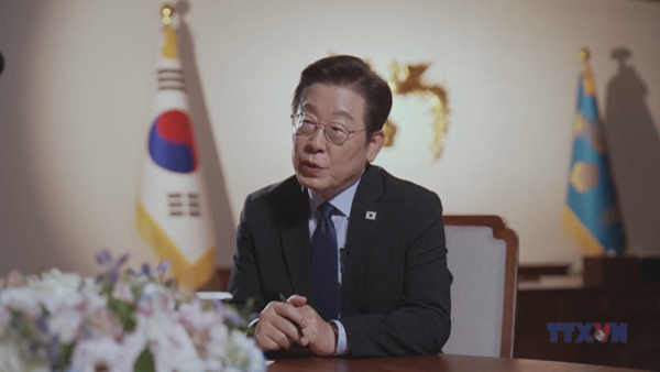 Hàn Quốc trước nguy cơ khủng hoảng tài chính