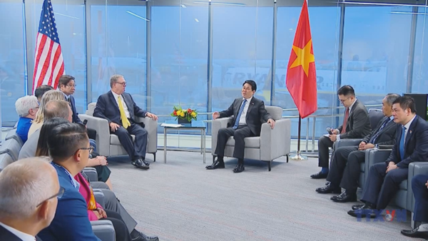 Chủ tịch nước Lương Cường tiếp Phó Thống đốc bang Washington