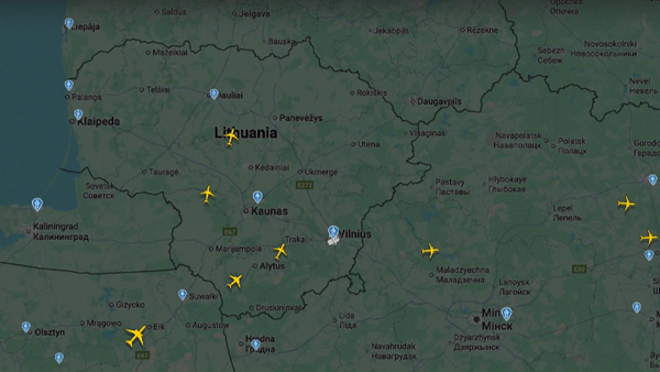 Sân bay Vilnius của Litva tạm ngừng hoạt động do các vật thể bay khả nghi