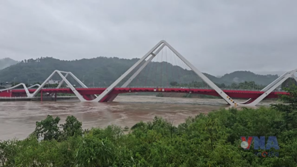 Lào Cai khẩn trương di dời người dân đến nơi an toàn