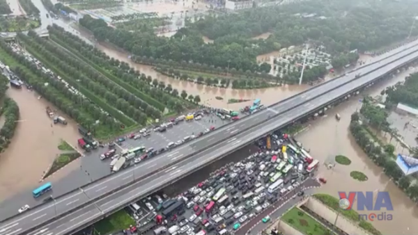 Tổng hợp các điểm úng ngập tại Hà Nội sáng 7.10