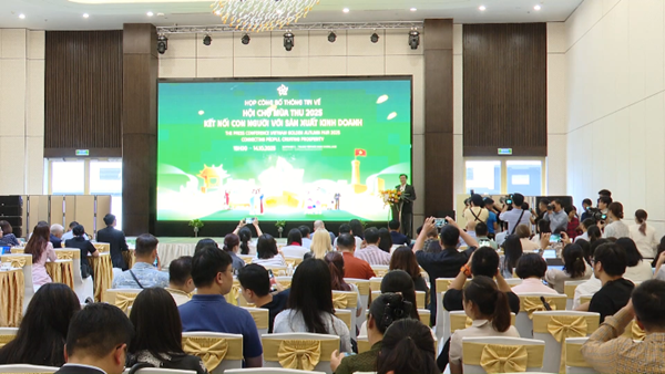 Công chúng được xem miễn phí phim ’Mưa đỏ’ tại Hội chợ Mùa thu 2025