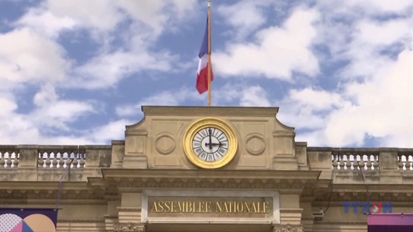 Pháp công bố dự thảo ngân sách 2026