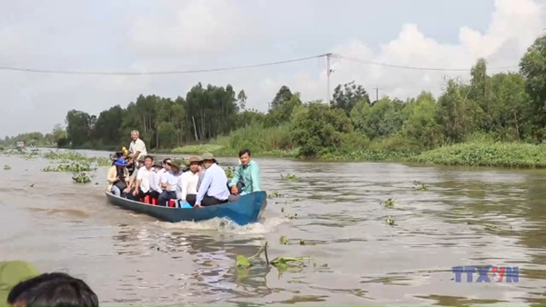 Tây Ninh khẩn trương gia cố các tuyến đê bao