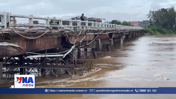Nước lũ trên các sông ở Quảng Ngãi đang lên cao