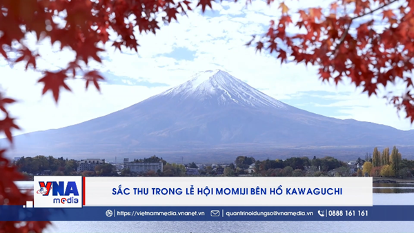Sắc thu trong Lễ hội Momiji bên hồ Kawaguchi