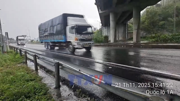 Phấn đấu thông sớm tuyến đường quốc lộ 27C và 20 do địa phương quản lý