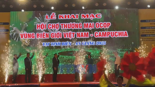 Khai mạc Hội chợ Thương mại OCOP biên giới Việt Nam – Campuchia